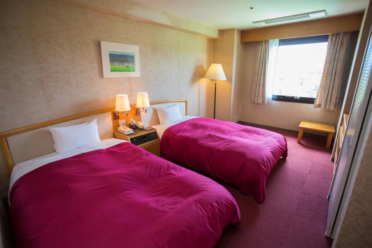 Hotel Green Hill Kagoshima Satsumasendai Exterior photo